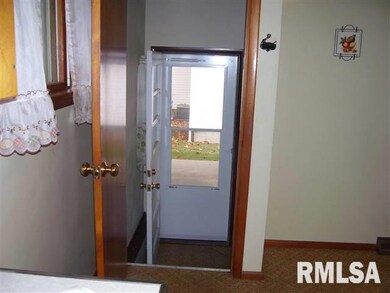 190 Welch Dr, Lincoln, IL 62656 - photo 6