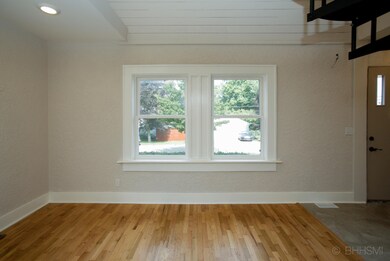 510 elmhurst-104