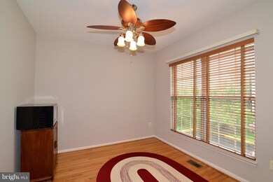 13239 Copper Cove Way, Herndon, VA 20171 - photo 6