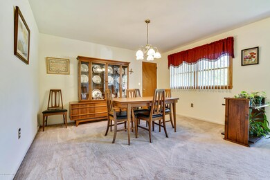 12 Mistletoe Ct Howell NJ-print-021-39-D