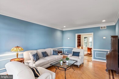 12799 Netherleigh Place, Herndon, VA 20171 - photo 5