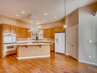 Kitchen with Double Oven / Island with Breakfast B