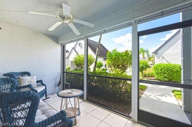 Sunroom with ceiling fan