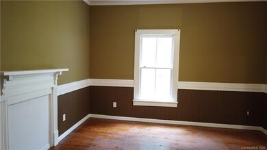 328 S Race St, Statesville, NC 28677 - photo 7