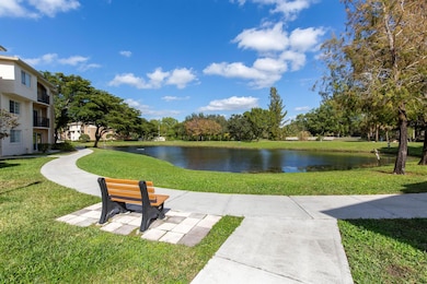 1100 Crestwood Ct S unit 1110, Royal Palm Beach, FL 33411 - photo 4