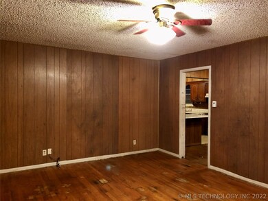 720 W 20th St, Ada, OK 74820 - photo 6