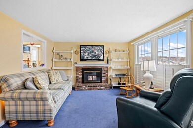 184 Hibiscus Ave, Weymouth, MA 02188 - photo 4