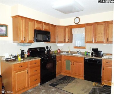 30835 Harrison Rd, Wickliffe, OH 44092 - photo 7