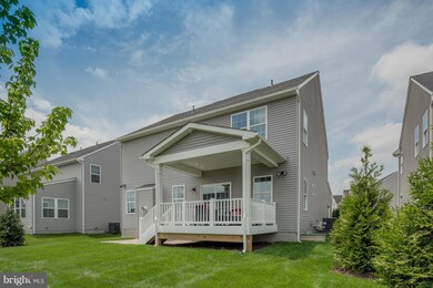 12245 Revolution Ct, Waldorf, MD 20602 - photo 2