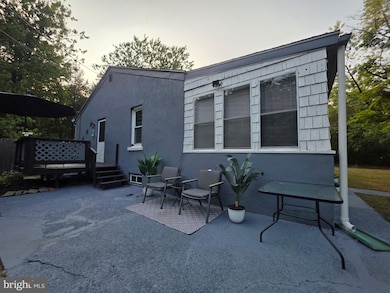 320 Cedar Ave, Chesilhurst, NJ 08089 - photo 2