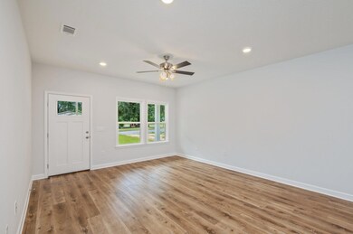 587 Brock Ave, Crestview, FL 32539 - photo 3