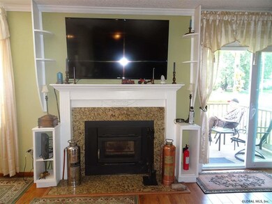 804 Cambridge Manor Dr, Schenectady, NY 12302 - photo 4