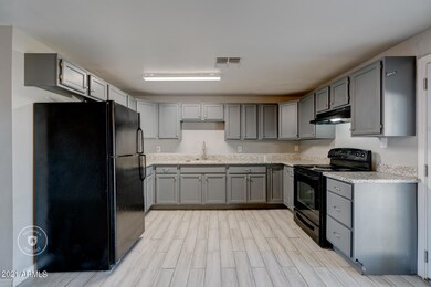 6220 W Monte Vista Rd, Phoenix, AZ 85035 - photo 7