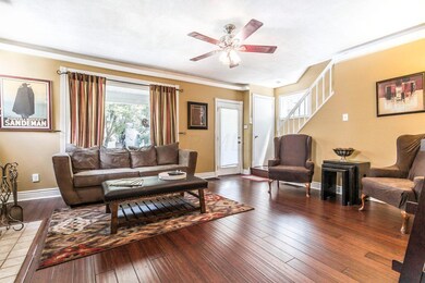 365 Mithoff St16-1