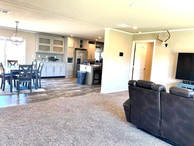 14971 Cochise St, Williston, ND 58801 - photo 4