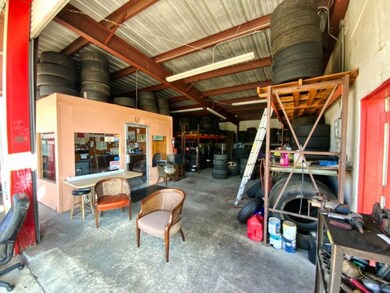 5203 Pinemont Dr, Houston, TX 77092 - photo 4