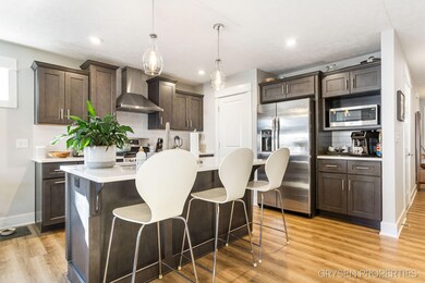 23-web-or-mls-8916-barrington-ln-44