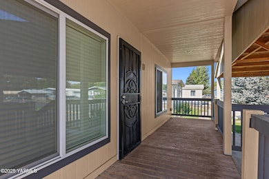 7610 W Nob Hill Blvd unit 81, Yakima, WA 98908 - photo 4