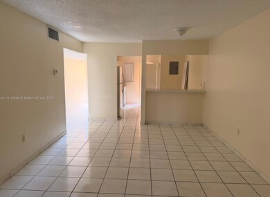 1900 W 54th St unit 320, Hialeah, FL 33012 - photo 4