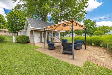 205 Pell St, Farmington, MO 63640 - photo 3