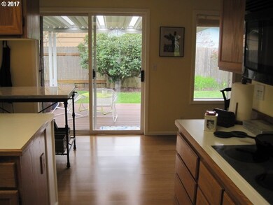 628 Poltava St, Springfield, OR 97477 - photo 7