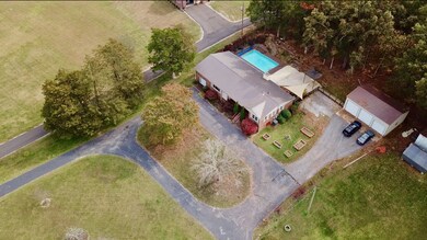 829 Shelbyville Rd, McMinnville, TN 37110 - photo 2