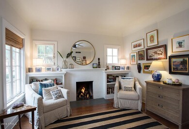 Living room w/ gas fireplace