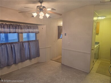 1229 Columbiana-Lisbon Rd unit 41, Columbiana, OH 44408 - photo 4