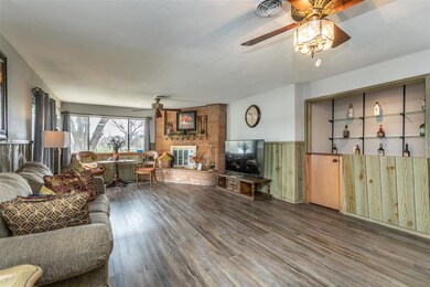 610 Melody Ln, Gainesville, TX 76240 - photo 7