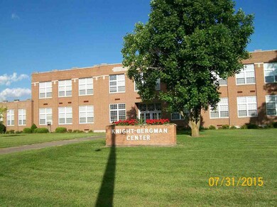 303 E 3rd St, Warren, IN 46792 - photo 5