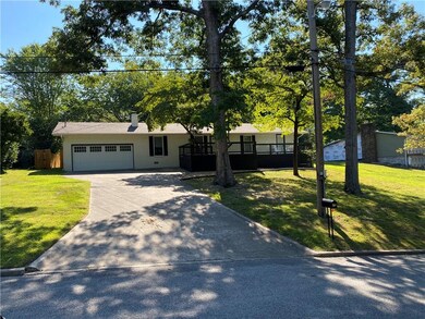 906 NW C St, Bentonville, AR 72712 - photo 2