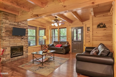 2377 Alpine Village Way, Pigeon Forge, TN 37863 - photo 6