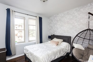 6136 N Mozart St unit 3, Chicago, IL 60659 - photo 2