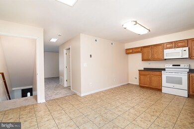 32 Wetzel St unit L3, Highspire, PA 17034 - photo 5