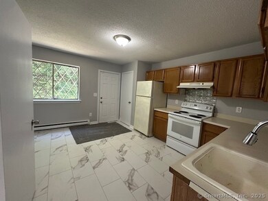 152 Lincoln St unit 19, Waterbury, CT 06710 - photo 5