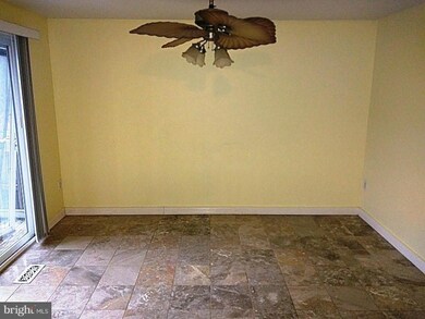 607 Glynlee Ct, Reisterstown, MD 21136 - photo 6