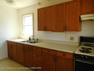 1022 Bensch St, Lansing, MI 48912 - photo 3