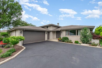 2820 Mockingbird Dr, Crown Point, IN 46307 - photo 4