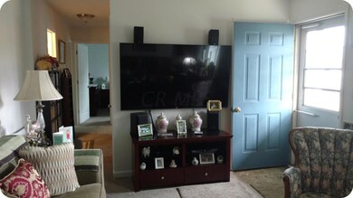 02 Living Room