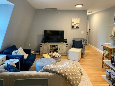 91 Munroe St unit 3L, Somerville, MA 02143 - photo 3