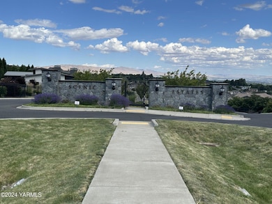7718 Vista Pkwy, Yakima, WA 98908 - photo 2