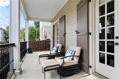 198 sq ft Covered Private Porch