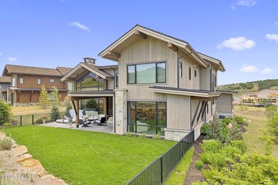18_Exterior_1800x1200_4256534_a