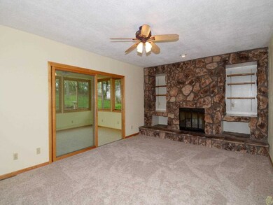 6185 Knollwood Dr, Oregon, WI 53575 - photo 7