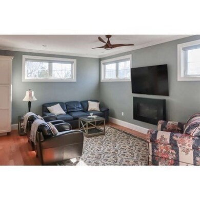 81 Vine St, Lexington, MA 02420 - photo 5