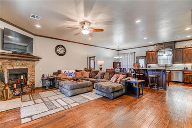 287 Mounds Rd, Harrah, OK 73045 - photo 3