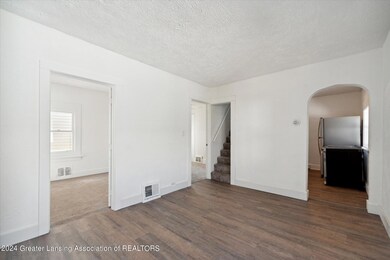 04-1030-May-St-Lansing-MI-48906-WindowSt