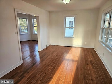 332 E Linden Ave, Lindenwold, NJ 08021 - photo 5