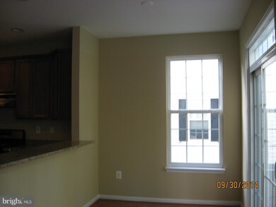 12652 Heron Ridge Dr, Fairfax, VA 22030 - photo 5