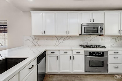 6329 Declaration Way, Bakersfield, CA 93313 - photo 6